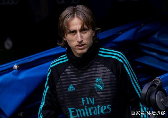 多特官方：半月板撕裂5个月后，施洛特贝克首次回归部分球队合练